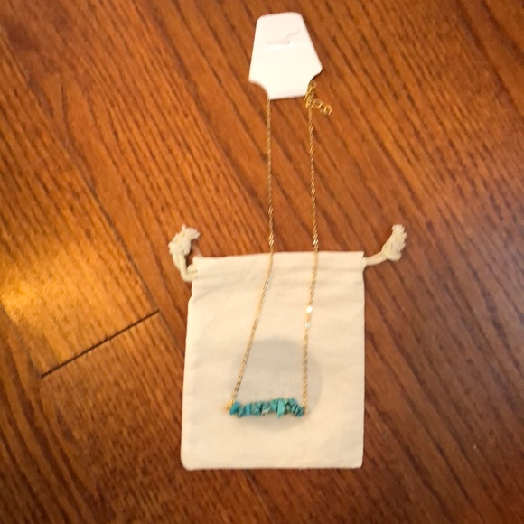 BLUE TURQUOISE CRYSTAL NECKLACE ✨ - Picture 2 of 3